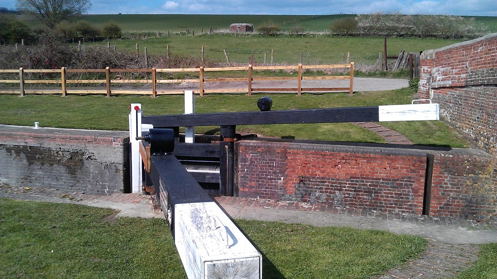 l652_3982_Slider-KA-Canal-Lock-Pill-Box